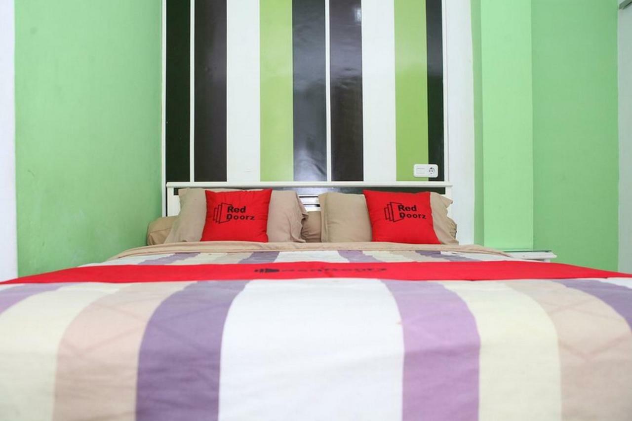 Reddoorz Plus @ Talaga Bodas Bandung Extérieur photo