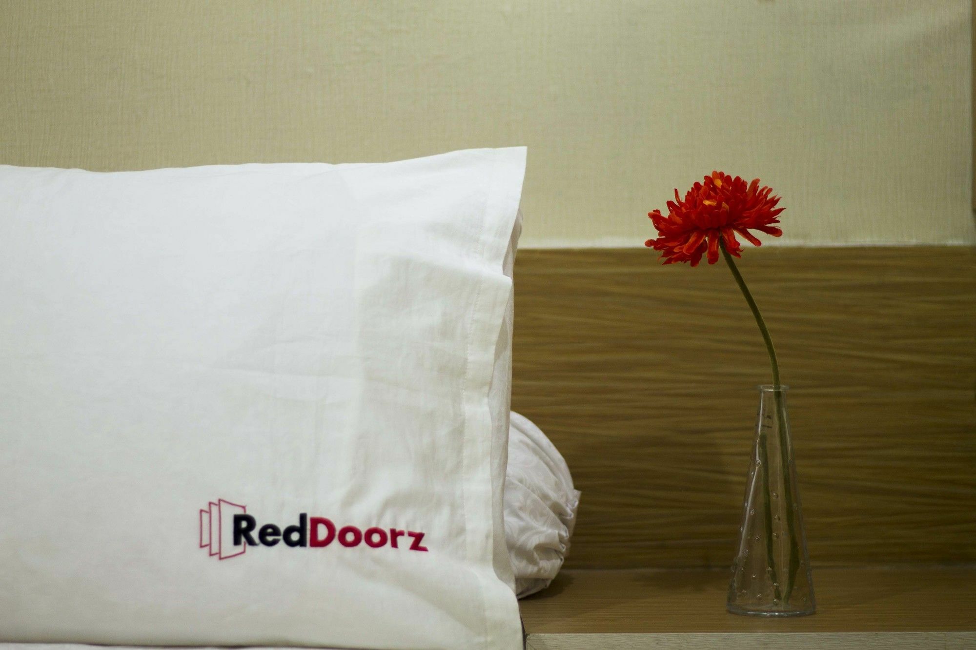 Reddoorz Plus @ Talaga Bodas Bandung Extérieur photo